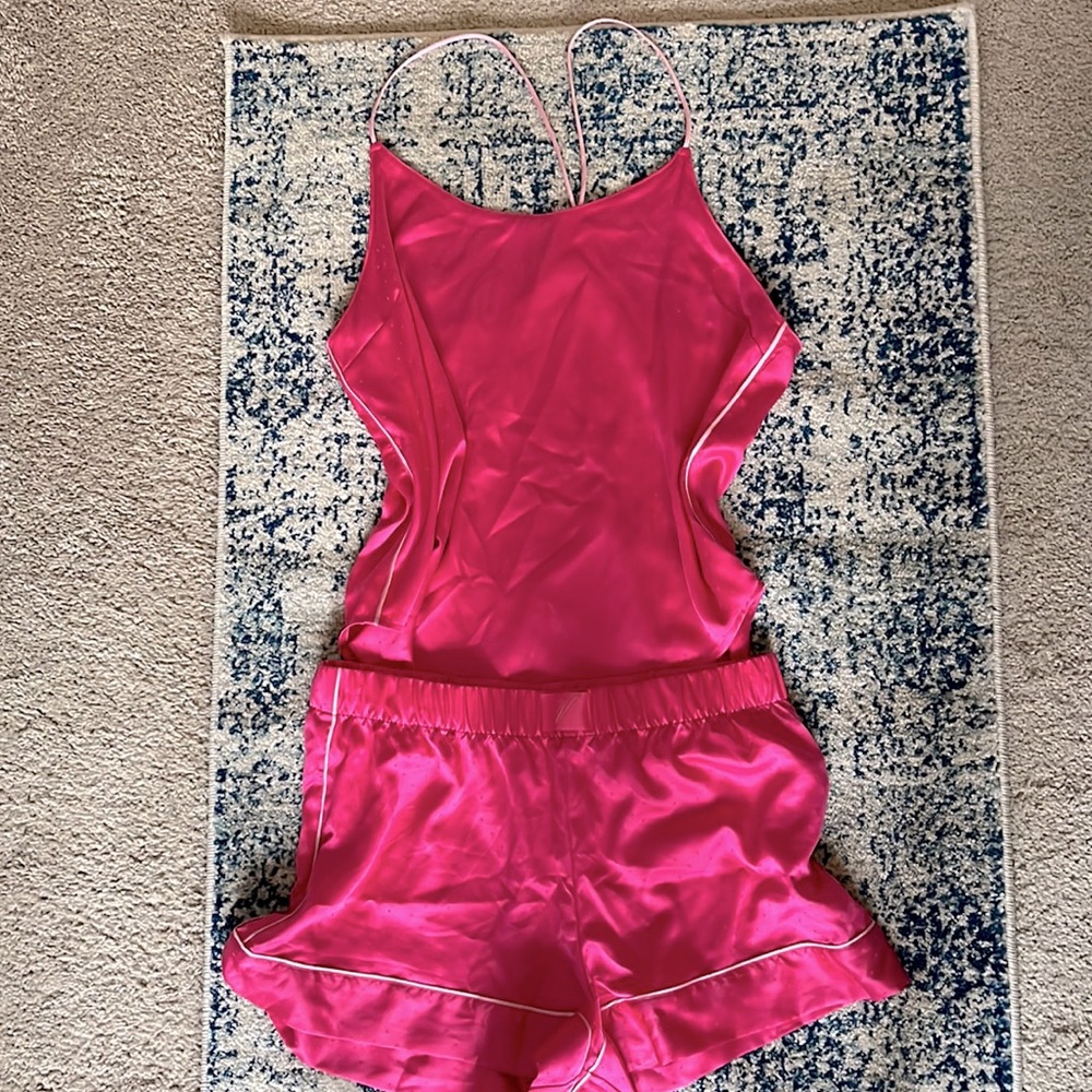 ⭐️Victoria’s Secret pajamas
